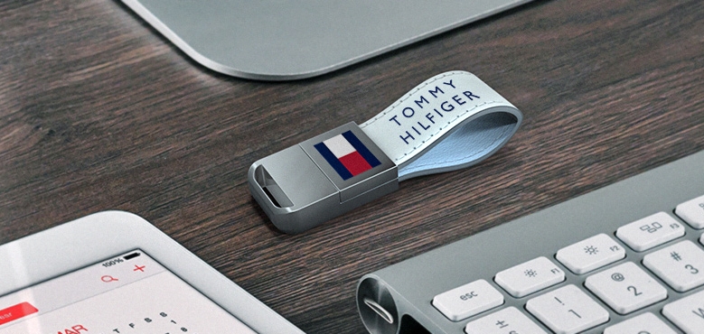Luxe | CustomUSB Flash Drive 2